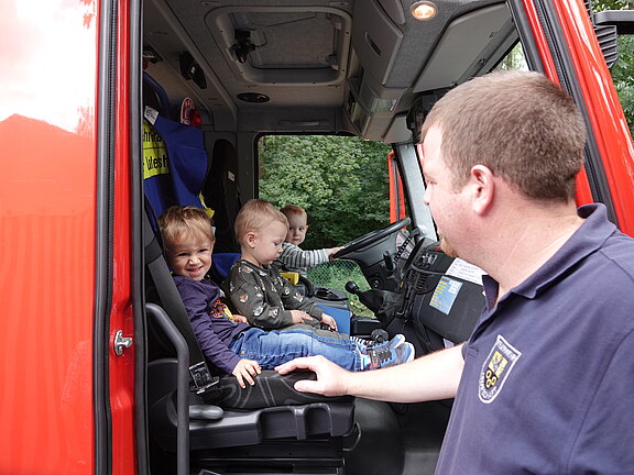 20250805_feuerwehrfest1.jpg 