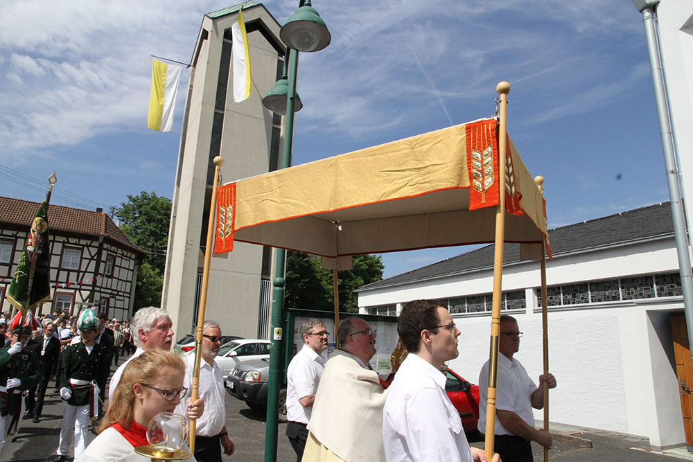fronle17_157.jpg